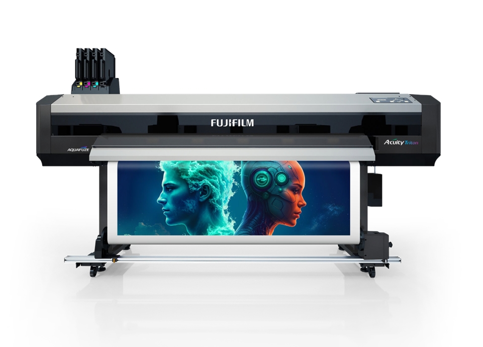 Ploter drukujący Fujifilm z bezpiecznymi atramentami na bazie wody